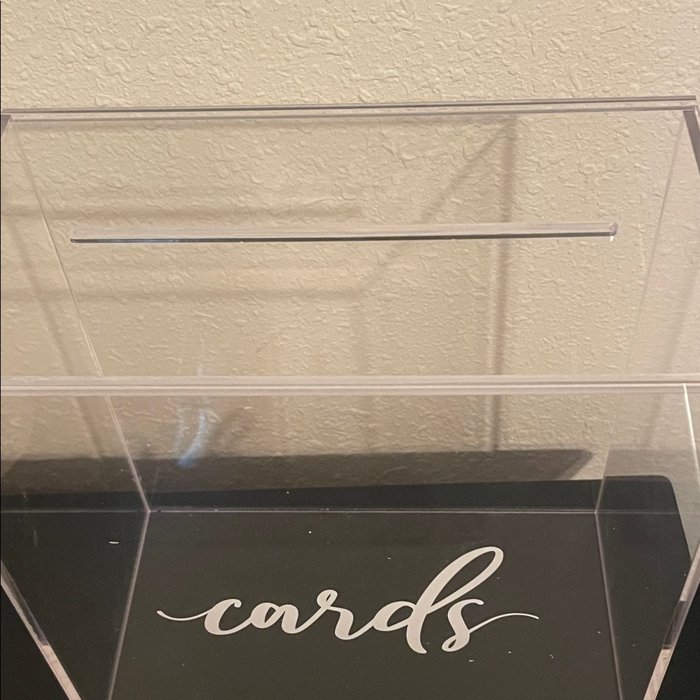 Clear Acrylic Card Box - Picture 3 of 3